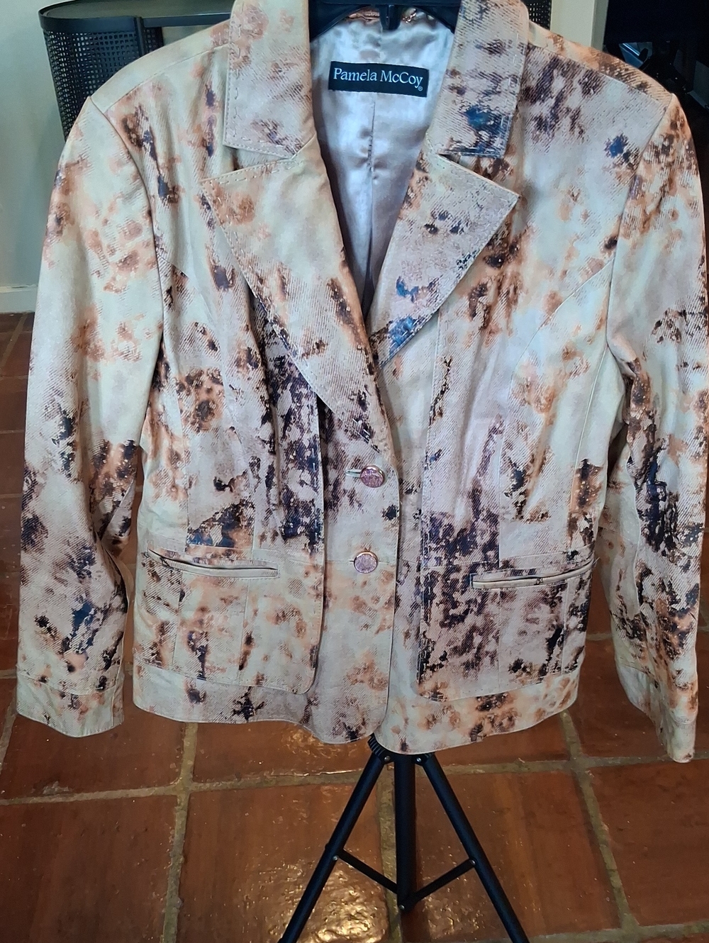 Pamela McCoy Beige and Brown Abstract Leather Print Blazer